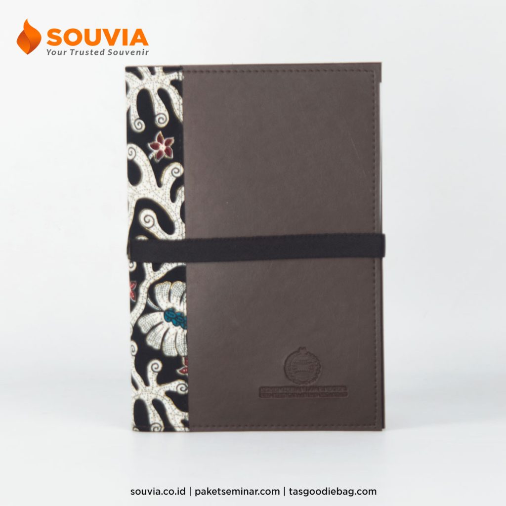 buku agenda batik salah satu souvenir ready stock best seller