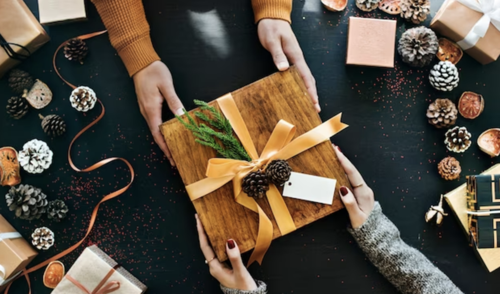 Hampers lebaran semakin apik dengan packing pita sesuai tema